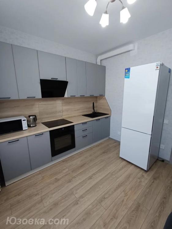 2-комн. квартира, 47м², с мебелью, 4/5 эт., ДОНЕЦК