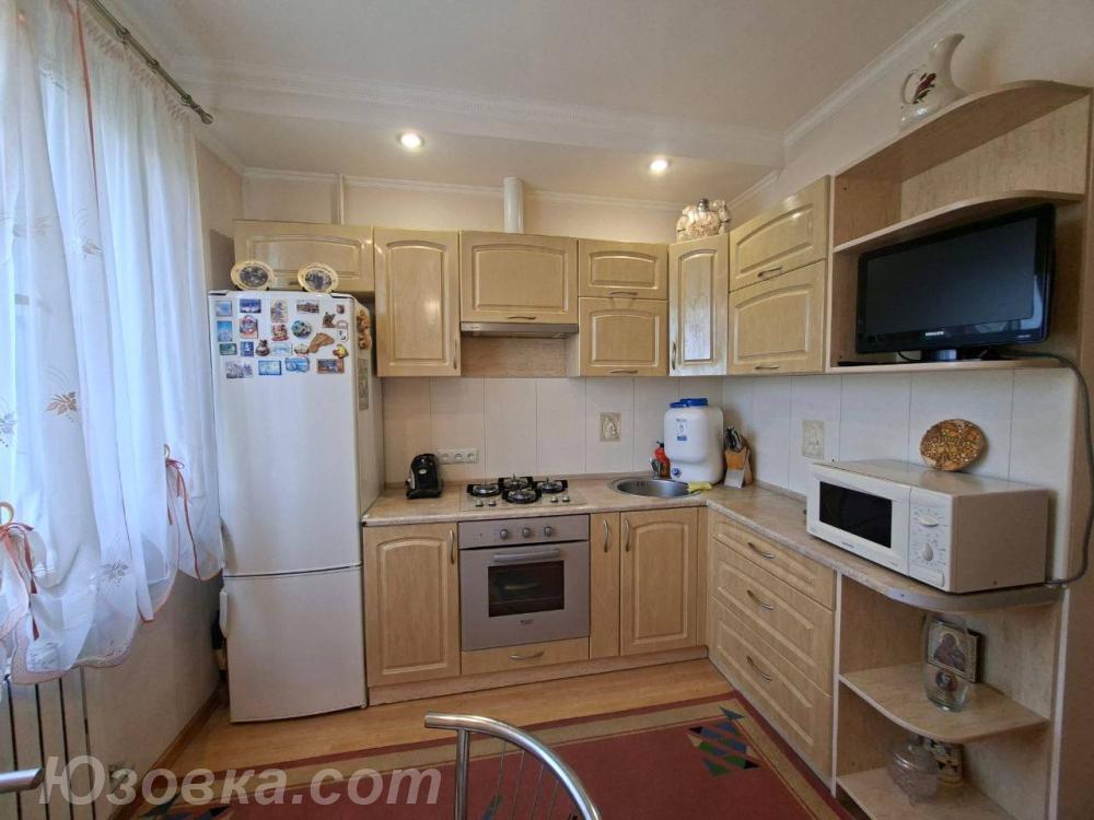 2-комн. квартира, 49 м², вторичка, 3/9 эт.