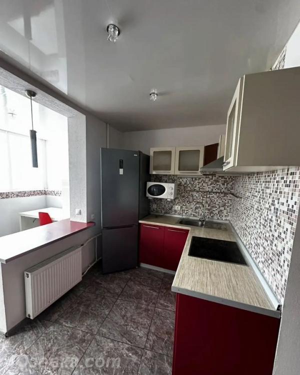 2-комн. квартира, 52м², с мебелью, 2/9 эт., ДОНЕЦК