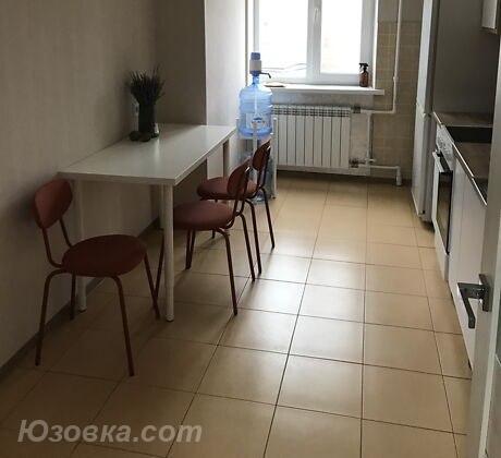 2-комн. квартира, 54м², с мебелью, 3/9 эт., ДОНЕЦК
