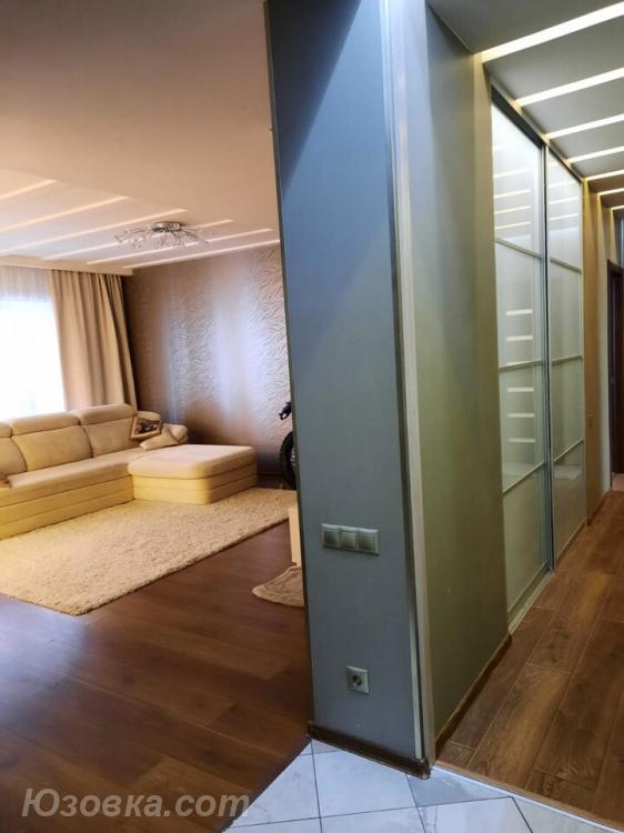 2-комн. квартира, 75м², с мебелью, 4/5 эт., ДОНЕЦК