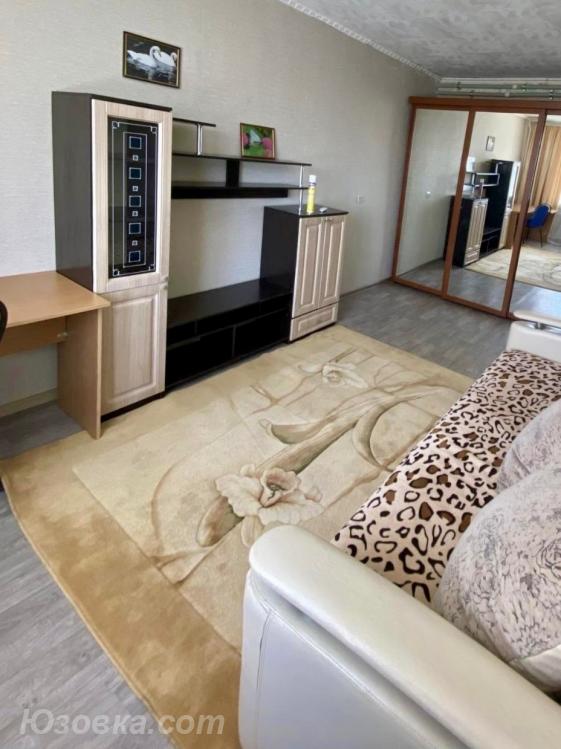 1-комн. квартира, 38м², с мебелью, 2/5 эт., ДОНЕЦК