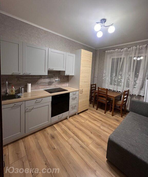 1-комн. квартира, 35м², с мебелью, 4/5 эт., ДОНЕЦК