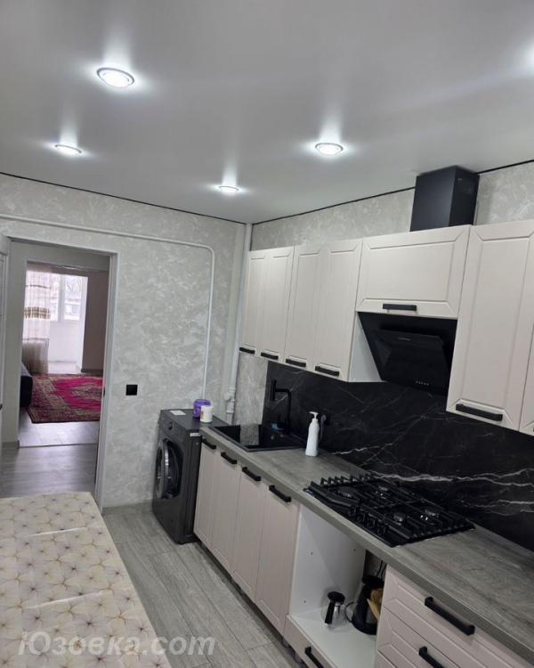 3-комн. квартира, 58м², с мебелью, 4/5 эт.