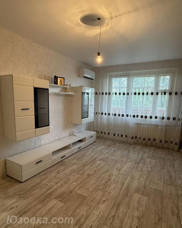 2-комн. квартира, 54м², с мебелью, 4/9 эт., ДОНЕЦК