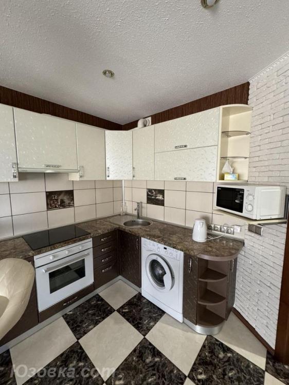 2-комн. квартира, 45м², с мебелью, 4/10 эт., ДОНЕЦК