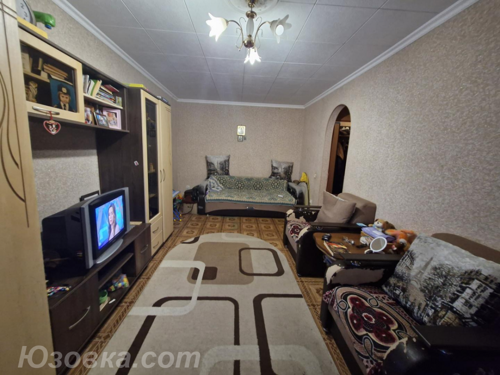 2-комн. квартира, 42м², с мебелью, 2/9 эт., ДОНЕЦК