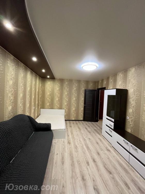 1-комн. квартира, 38м², с мебелью, 4/5 эт., ДОНЕЦК