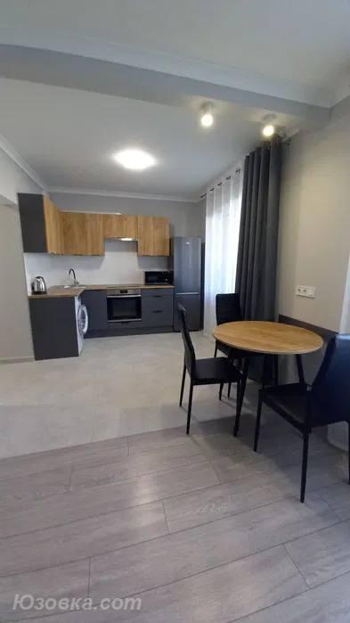 1-комн. квартира, 43м², с мебелью, 4/10 эт., ДОНЕЦК