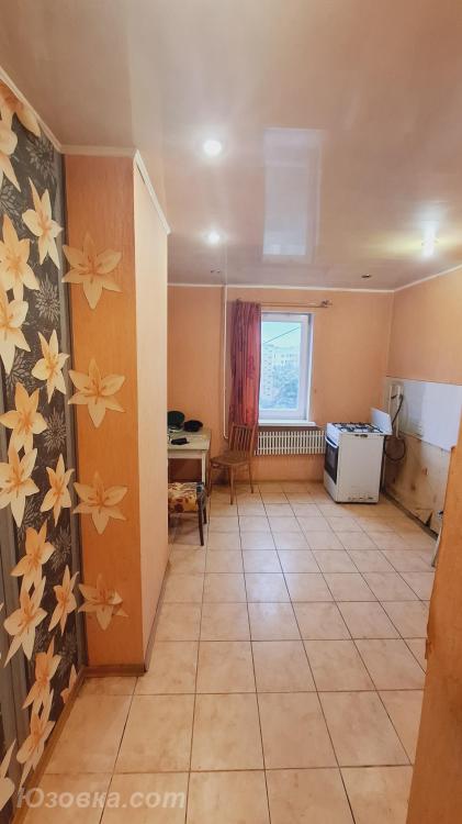 4-комн. квартира, 85 м², вторичка, 9/9 эт., ЛУГАНСК
