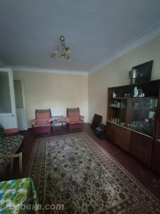 2-комн. квартира, 46 м², вторичка, 3/3 эт., ДОНЕЦК