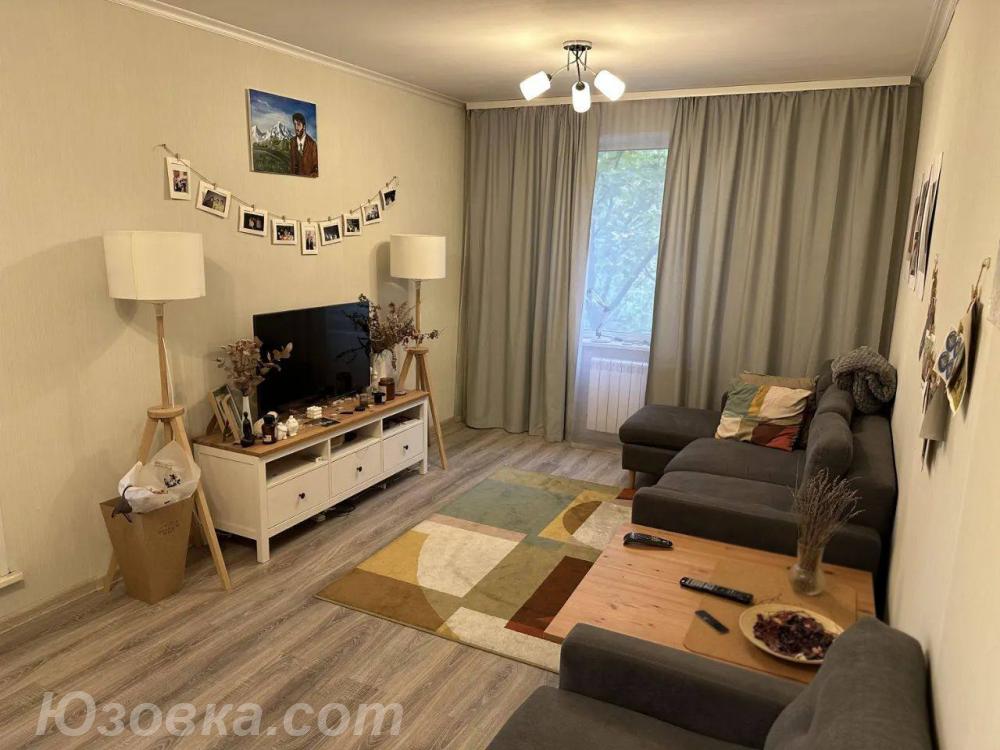 2-комн. квартира, 49м², с мебелью, 2/5 эт., ДОНЕЦК