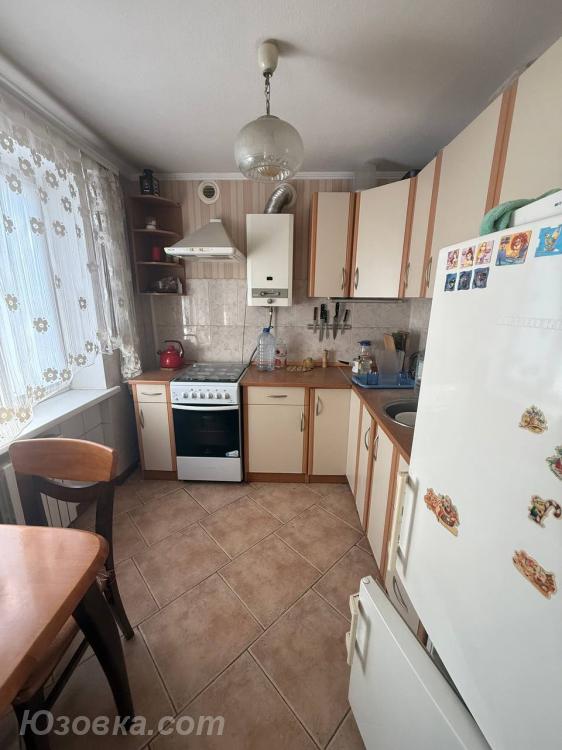 2-комн. квартира, 44 м², вторичка, 4/5 эт., ДОНЕЦК