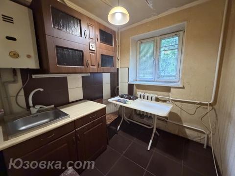 1-комн. квартира, 30 м², вторичка, 1/5 эт., ДОНЕЦК