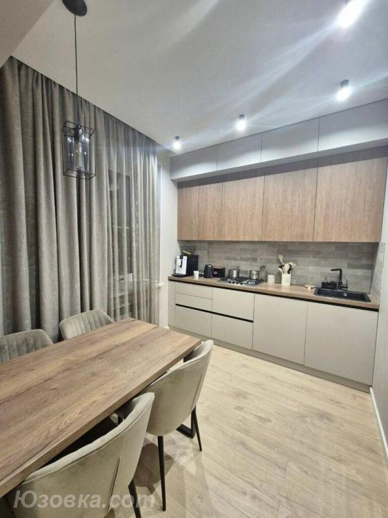 2-комн. квартира, 60м², с мебелью, 6/9 эт., ДОНЕЦК