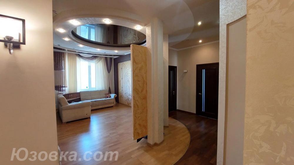 3-комн. квартира, 105 м², вторичка, 11/17 эт.
