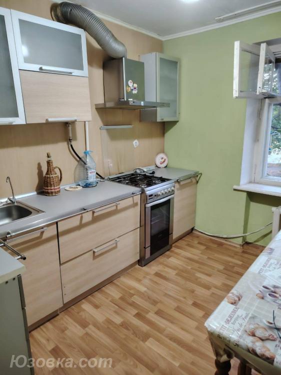 4-комн. квартира, 76 м², вторичка, 2/9 эт.