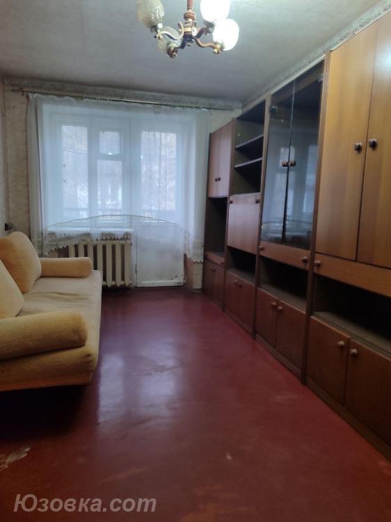 3-комн. квартира, 60 м², вторичка, 2/4 эт., Макеевка