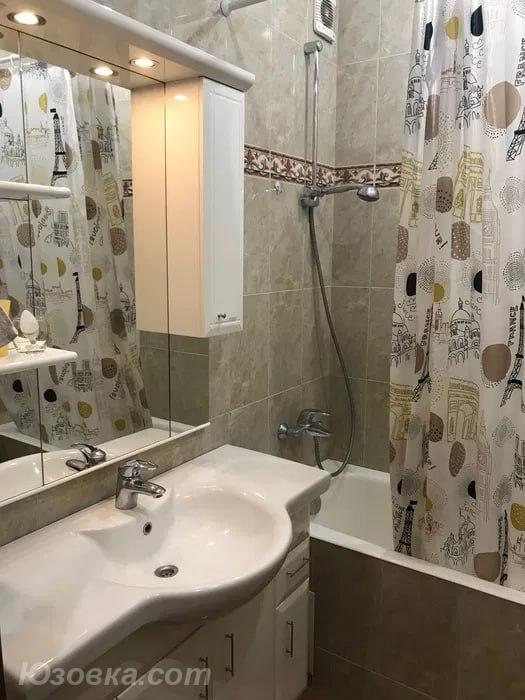 2-комн. квартира, 62м², с мебелью, 1/2 эт.