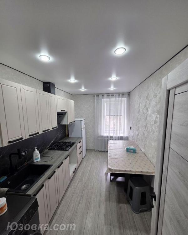3-комн. квартира, 67м², с мебелью, 4/5 эт.