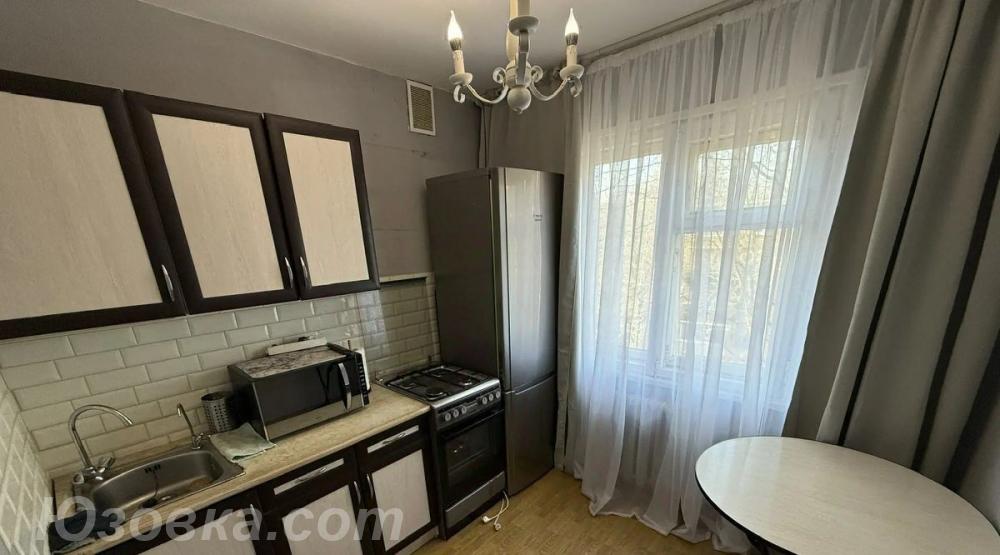 2-комн. квартира, 45м², с мебелью, 4/9 эт., ДОНЕЦК