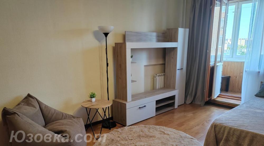 1-комн. квартира, 33м², с мебелью, 1/9 эт., ДОНЕЦК