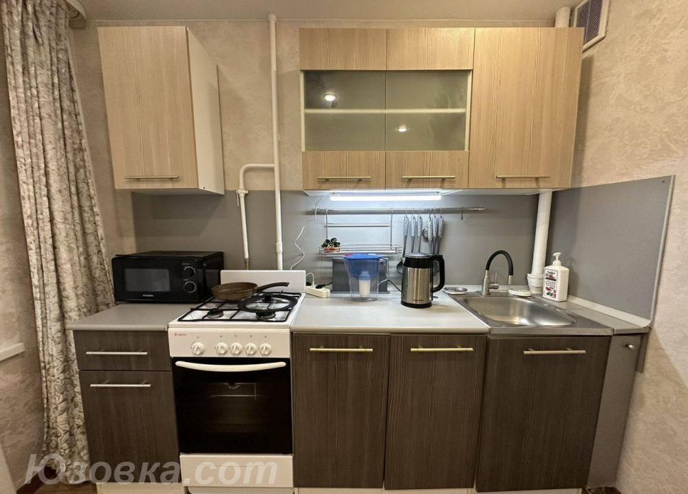 2-комн. квартира, 45м², с мебелью, 2/5 эт., ДОНЕЦК