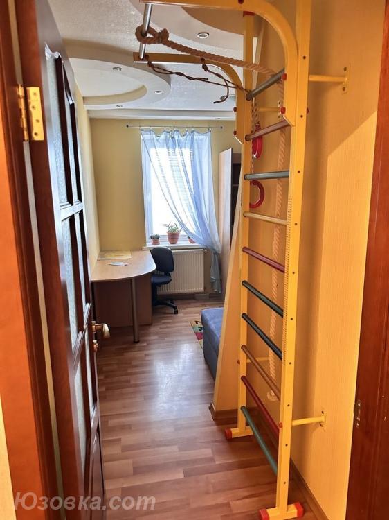 2-комн. квартира, 45м², с мебелью, 4/10 эт., ДОНЕЦК