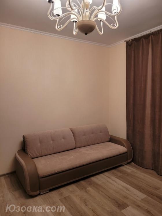 2-комн. квартира, 46м², с мебелью, 2/5 эт., ДОНЕЦК