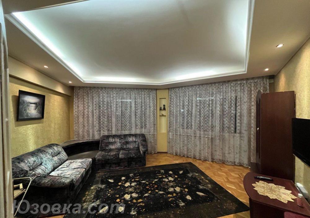 2-комн. квартира, 54м², с мебелью, 2/5 эт., ДОНЕЦК