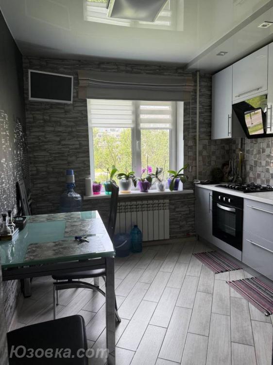 2-комн. квартира, 45м², с мебелью, 2/16 эт., ДОНЕЦК