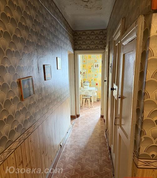 3-комн. квартира, 64 м², вторичка, 2/2 эт.