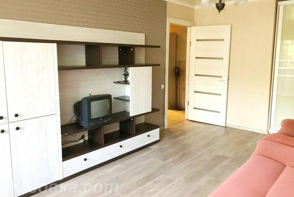 2-комн. квартира, 45м², с мебелью, 2/5 эт., ДОНЕЦК