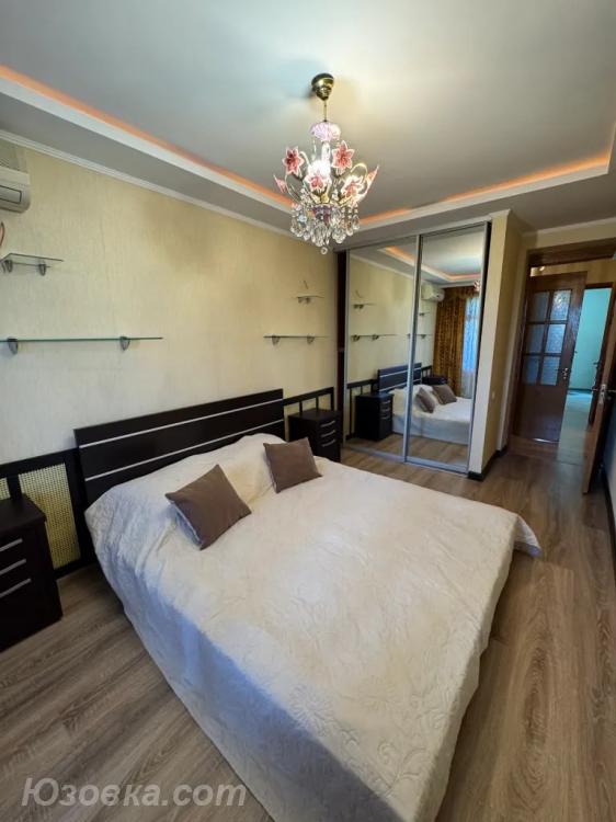 2-комн. квартира, 55м², с мебелью, 4/9 эт., ДОНЕЦК