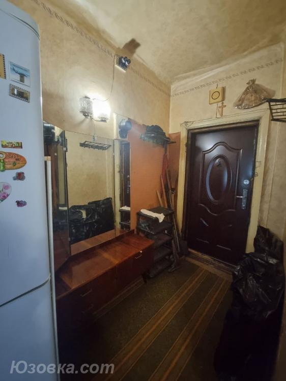3-комн. квартира, 65 м², вторичка, 2/2 эт., ДОНЕЦК