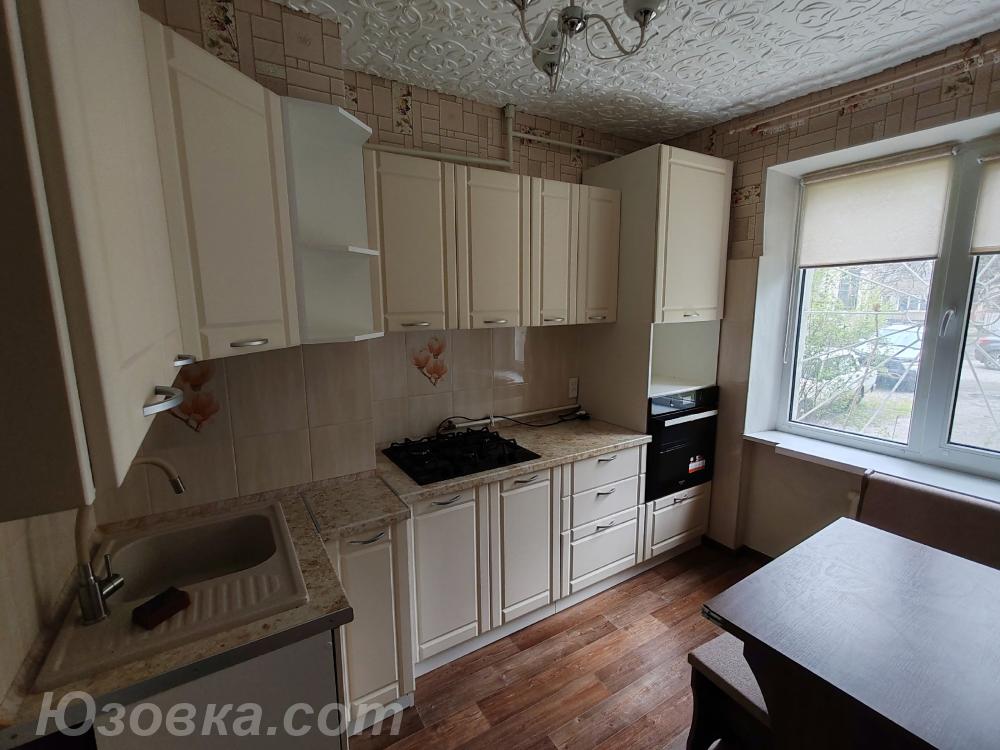 2-комн. квартира, 50 м², вторичка, 1/9 эт.
