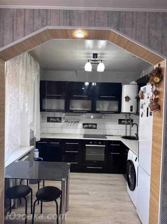 2-комн. квартира, 44 м², вторичка, 2/2 эт., ДОНЕЦК
