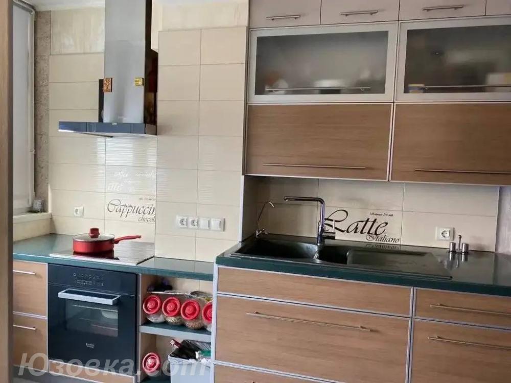 2-комн. квартира, 48м², с мебелью, 3/9 эт.