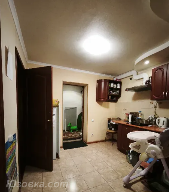 2-комн. квартира, 50 м², вторичка, 1/4 эт.