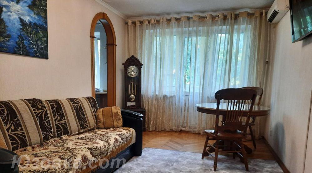 3-комн. квартира, 59м², с мебелью, 3/12 эт., ДОНЕЦК