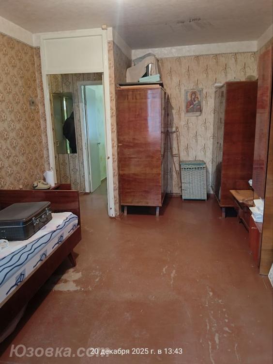 2-комн. квартира, 42 м², вторичка, 1/5 эт., ДОНЕЦК