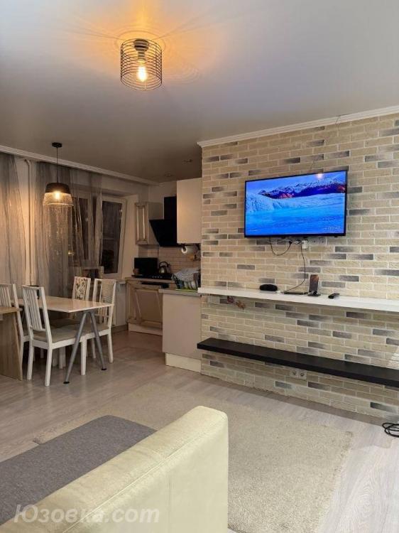 2-комн. квартира, 51м², с мебелью, 3/9 эт., ДОНЕЦК