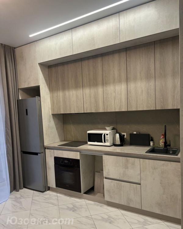 2-комн. квартира, 53м², с мебелью, 2/9 эт., ДОНЕЦК