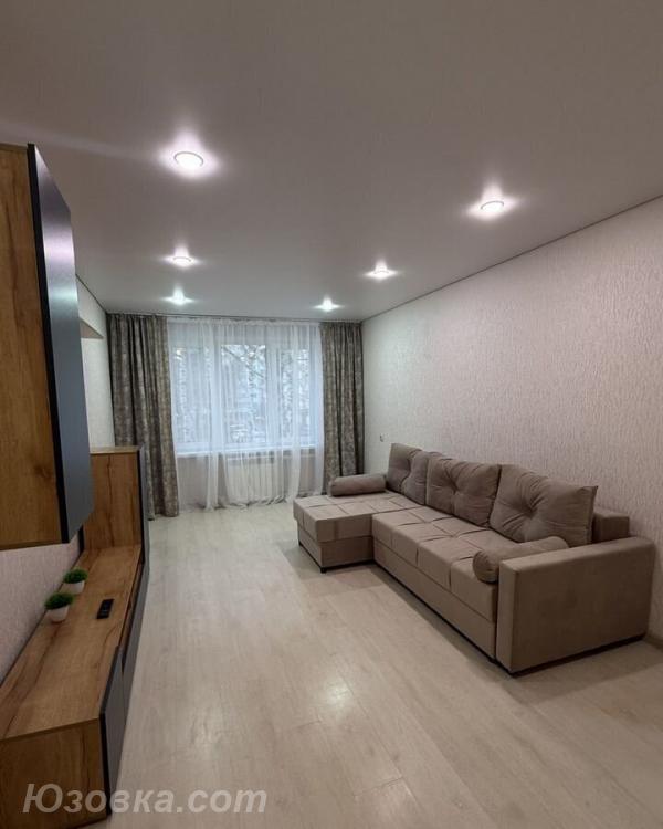 2-комн. квартира, 49м², с мебелью, 3/9 эт.