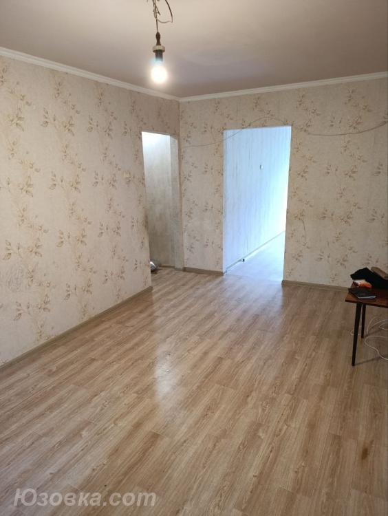 2-комн. квартира, 46 м², вторичка, 2/5 эт., ДОНЕЦК