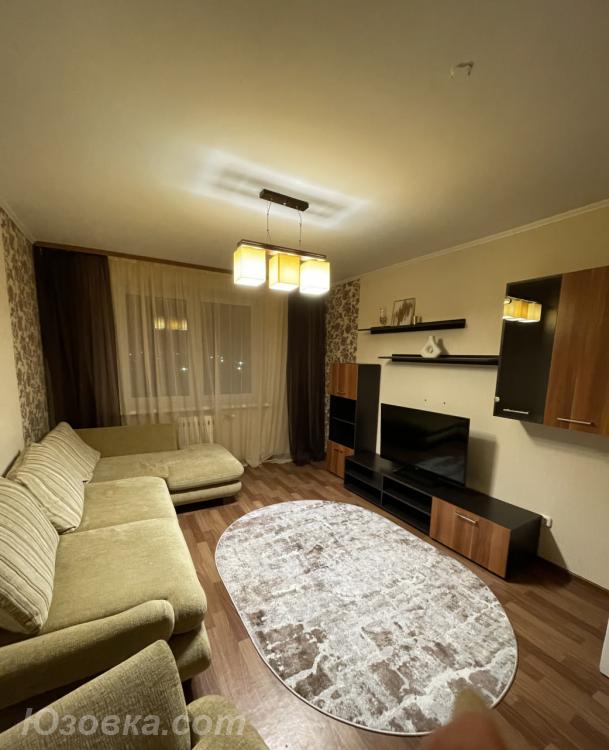 3-комн. квартира, 67м², с мебелью, 4/9 эт., ДОНЕЦК
