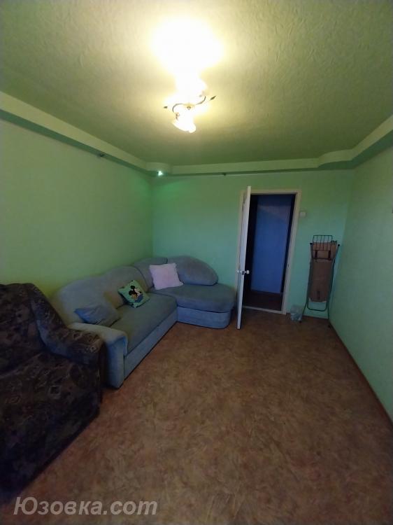 2-комн. квартира, 46м², с мебелью, 4/9 эт., ДОНЕЦК