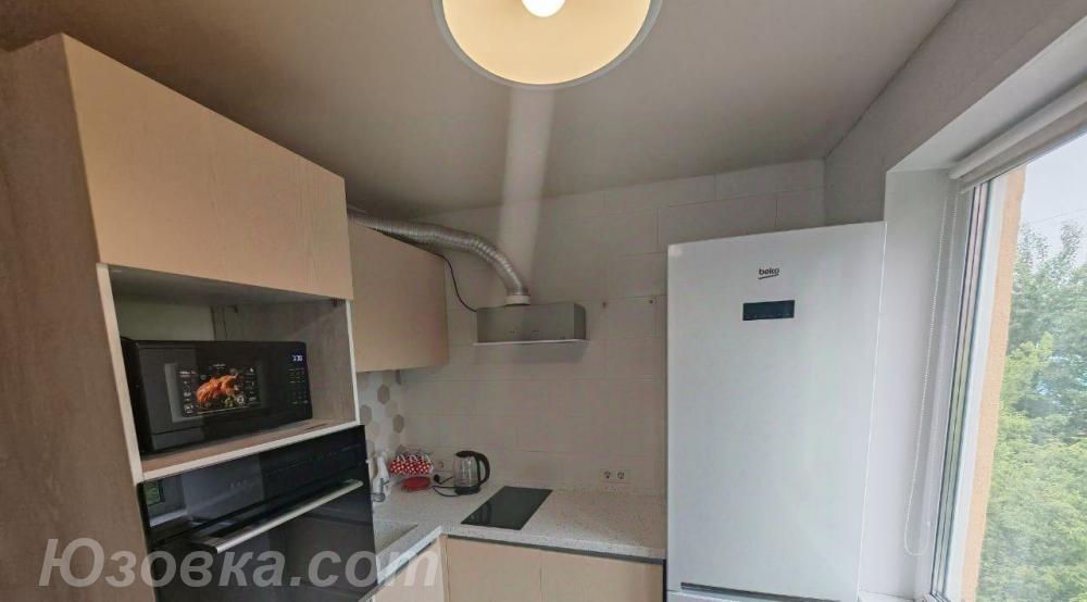 2-комн. квартира, 48м², с мебелью, 3/9 эт., ДОНЕЦК