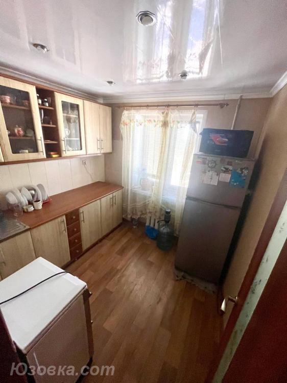 3-комн. квартира, 54 м², вторичка, 2/3 эт., Макеевка