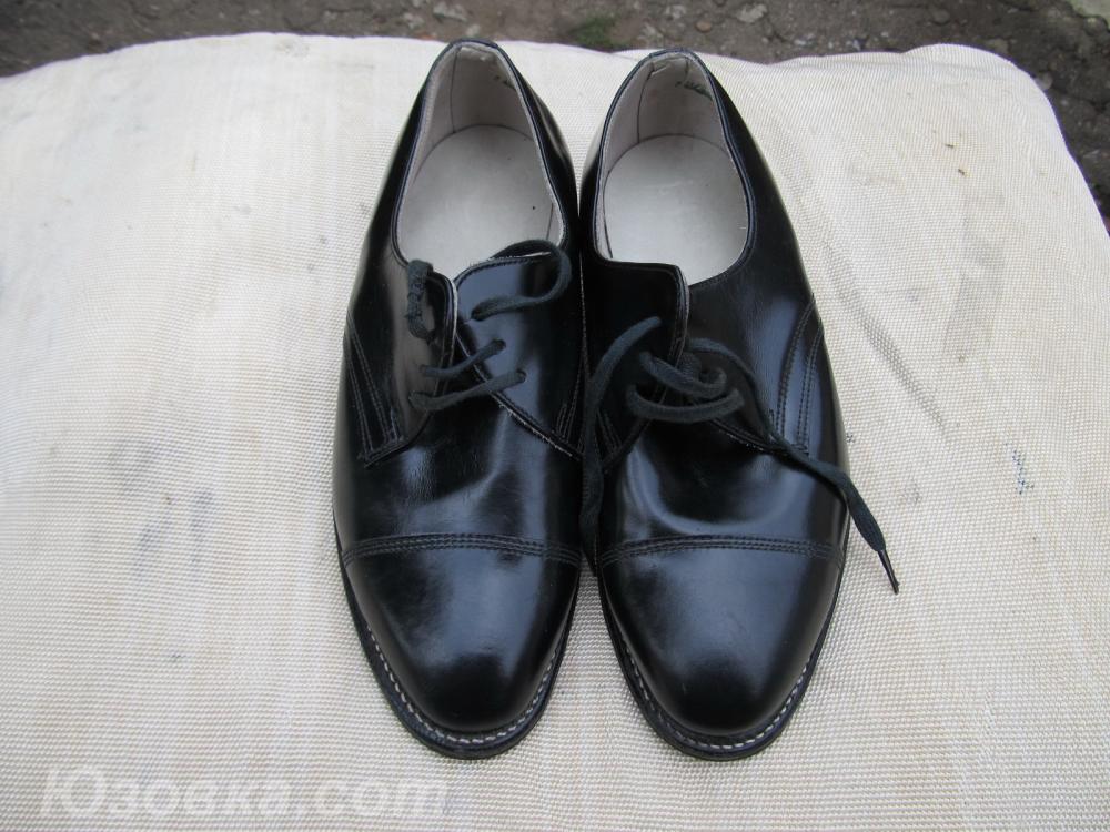 Новые мужские туфли р-р 38